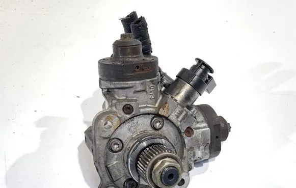 Audi A6 S6 C7 4G Fuel injection high pressure pump 0445010843