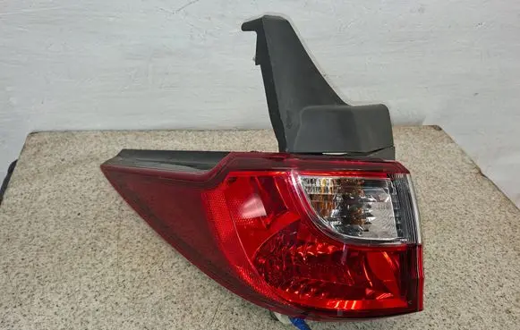 Mazda 5 Rear/tail lights C51351160 K2442