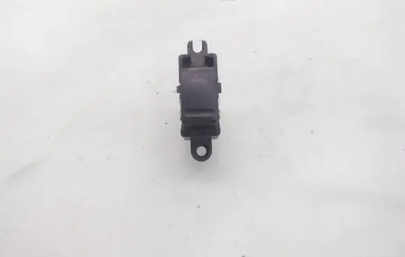 Nissan X-Trail T30 Electric window control switch