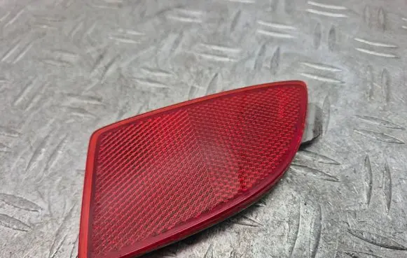 Mazda 3 III Rear tail light reflector BCW8515M0 P8496B K2442