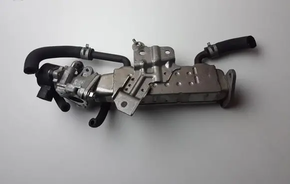 Lexus IS III XE30 EGR valve 2205000031