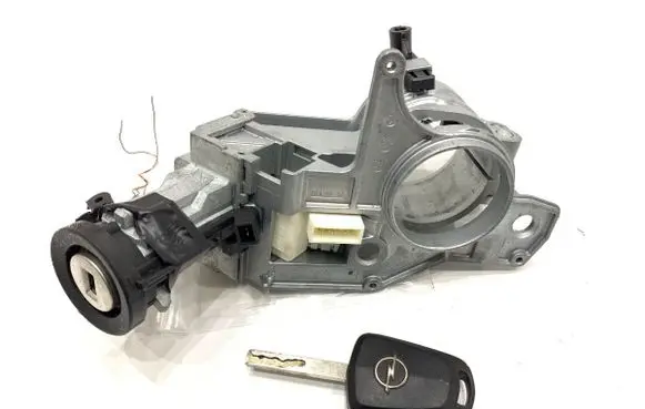 Opel Astra H Ignition lock
