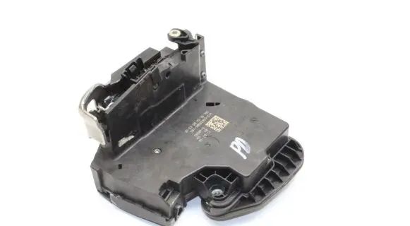 Opel Insignia B Front door lock C3039080