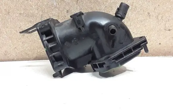 Volkswagen PASSAT B7 Air intake duct part 03C129721D