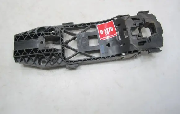 Volkswagen Golf VI Rear door exterior handle/bracket 5N0839885G