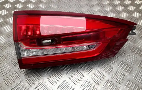 Ford Mondeo MK V Rear/tail lights JS7B13A603
