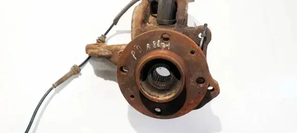 Front wheel hub