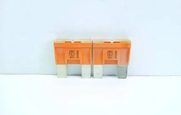 Peugeot 206 Fuse D4303