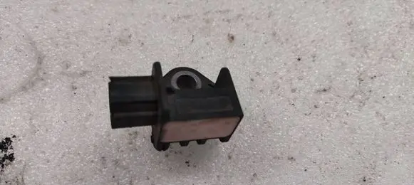 Hyundai Ioniq Airbag deployment crash/impact sensor 95920F2000 170717 S0000976
