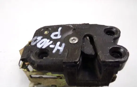 Hyundai H-100 Front door lock