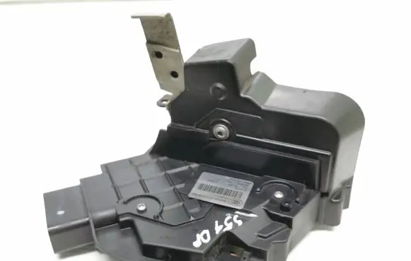 Ford S-MAX Front door lock 8M2AR21812AA 250308 A048317