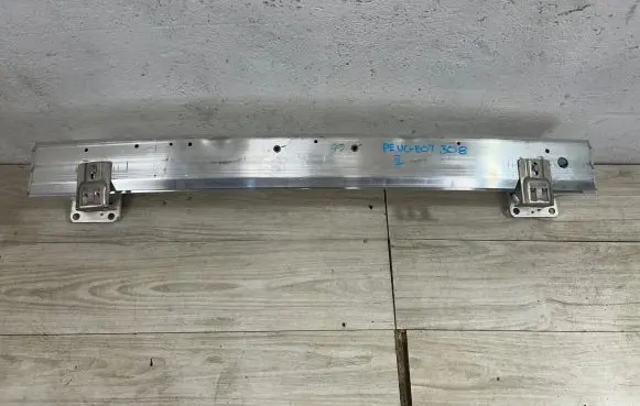 Peugeot 308 Front bumper support beam