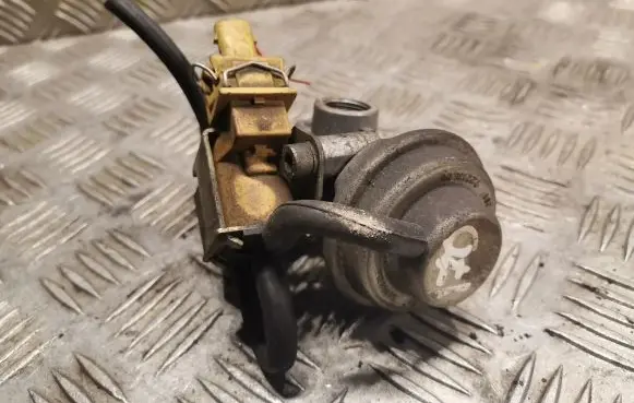 Mercedes-Benz SLK R170 EGR valve 1121400060