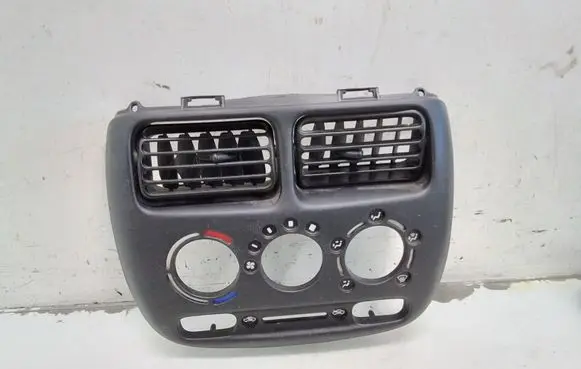 Suzuki Ignis Climate control/heater control trim 