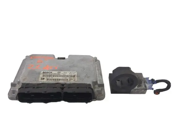 Opel Omega B1 Engine ECU kit and lock set 0281010273 24417198 28SA4803