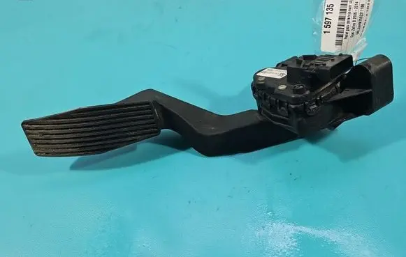 Opel Zafira B Accelerator throttle pedal 9202341BT IMPRK1597135