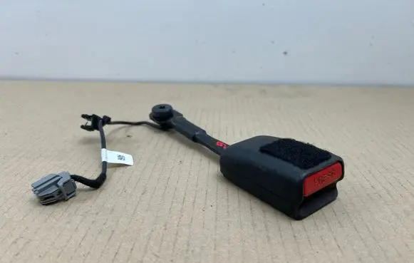 Tesla Model Y Front seatbelt buckle 1090323C1D
