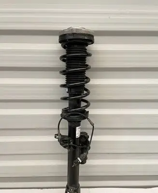 BMW 5 G30 G31 G38 Front shock absorber/damper 6866389