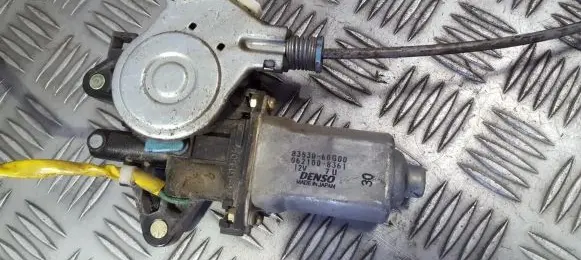 Suzuki Baleno EG Rear door window regulator motor 8353060g00 83530-60g00