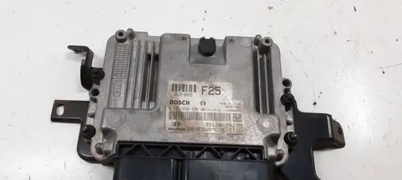 Hyundai i40 Engine control unit/module 391252A235 281030599 5829