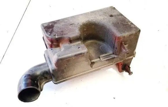 Intake resonator