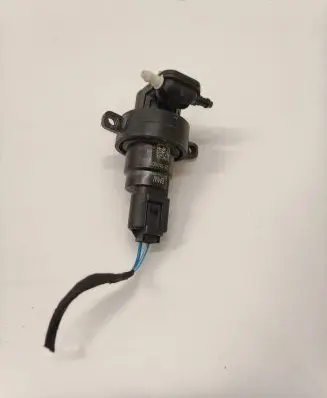 Windshield washer spray nozzle