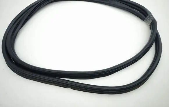 Hyundai Kona II Trunk rubber seal (body) 