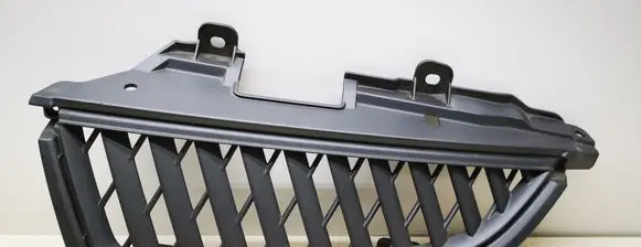 Mitsubishi Grandis Front bumper upper radiator grill MN145455