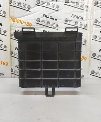 Volkswagen PASSAT B6 Battery tray heat shield 1K0915335B