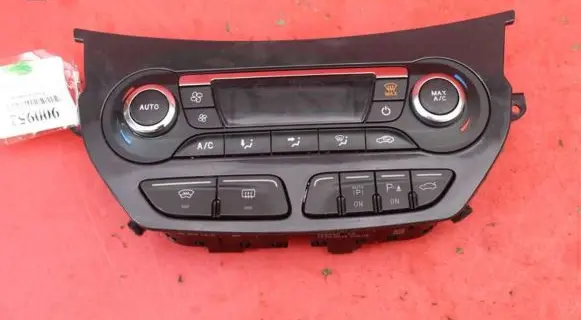 Ford Kuga II Climate control unit DV4T-18C612-AD