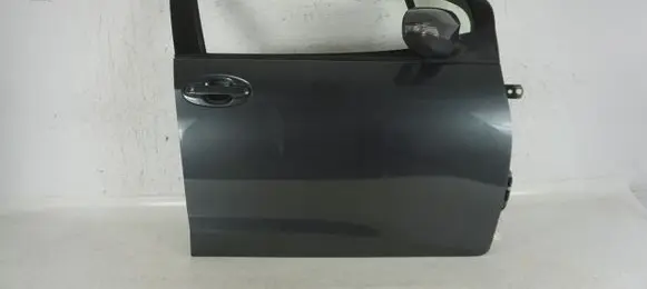 Toyota Yaris Front door