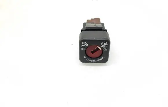 Passenger airbag on/off switch