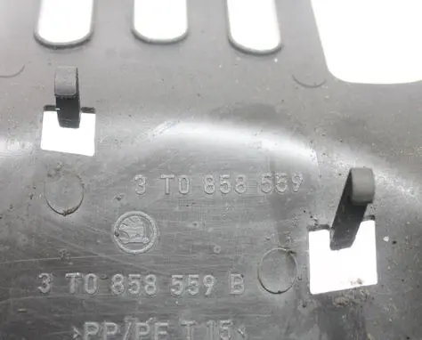 Skoda Octavia Mk2 (1Z) Steering wheel column trim 3T0858559