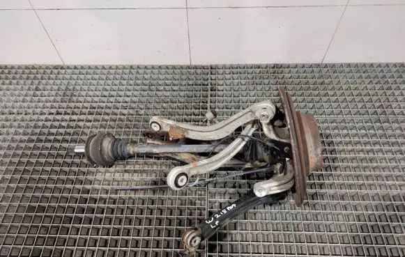 Mercedes-Benz CLS C218 X218 Stub axle 