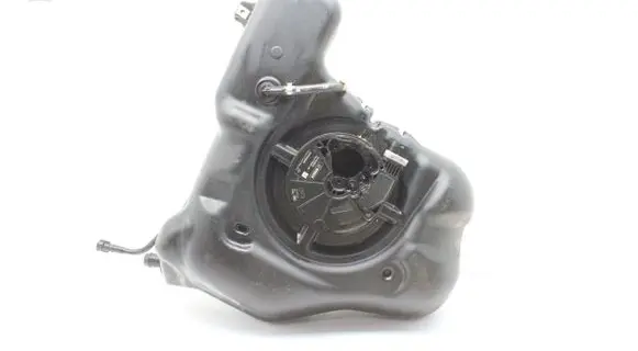 Land Rover Discovery Sport AdBlue liquid reservoir GK725J228A