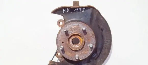 Honda CR-V Front wheel hub