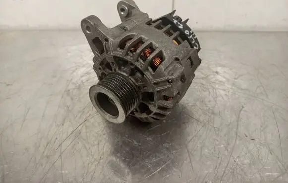 Renault Clio III Generator/alternator LRA02881