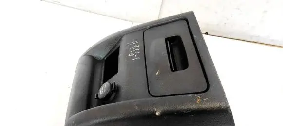 Hyundai Santa Fe Glove box DHJ39
