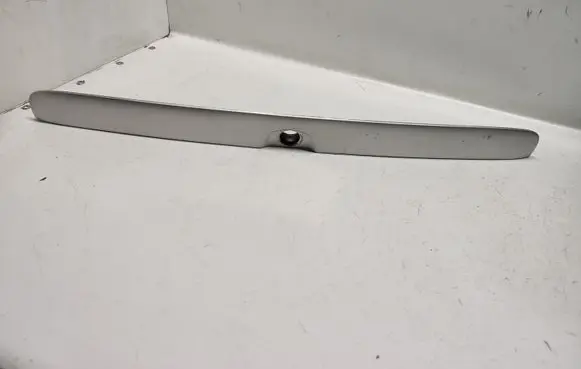 Opel Astra G Tailgate trim 8062860