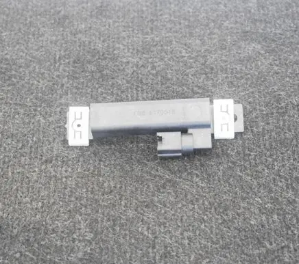 Nissan Juke I F15 Aerial antenna amplifier FD06170519