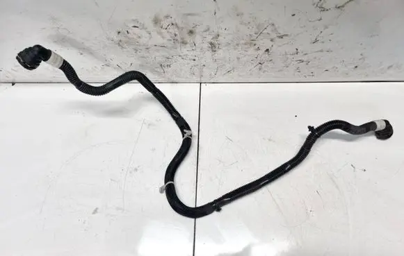 Tesla Model Y Engine coolant pipe/hose 107759500E 1077595-00-E