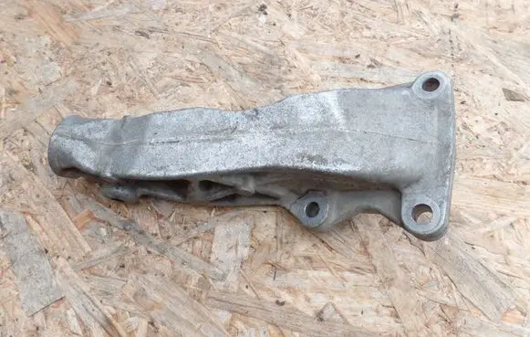 Mercedes-Benz A W168 Engine mounting bracket A1662230404