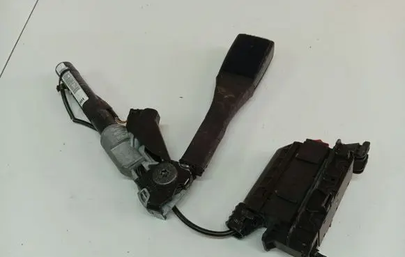 Opel Corsa D Seat belt adjustment rail 120906