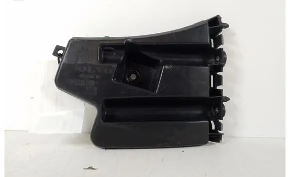 Volvo V60 Front bumper mounting bracket 30796626