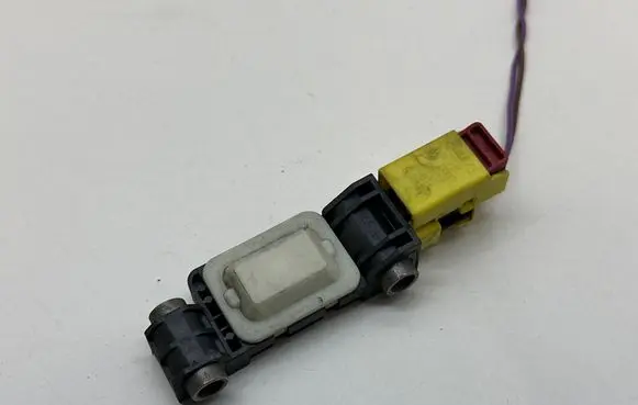 Audi A3 S3 8P Airbag deployment crash/impact sensor 8J0959651