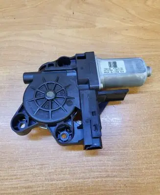 Volvo S80 Front door window regulator motor WR12291 150128 970713102
