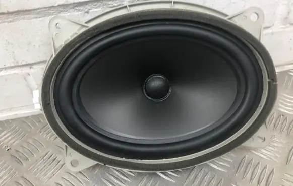 Lexus CT 200H Front door speaker 8616076050