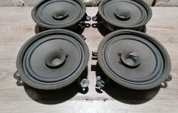Volvo S40 Audio system kit 30752083