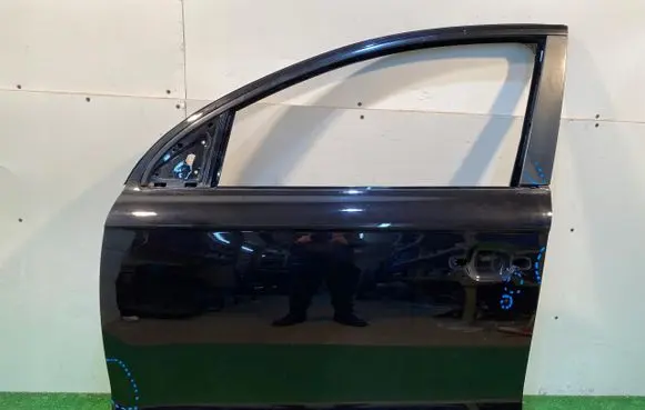 Audi Q7 4L Front door 4L0831311A
