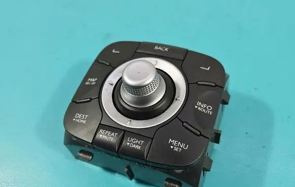 Renault Scenic III - Grand scenic III Head unit multimedia control 253B00345R IMPRK1561281